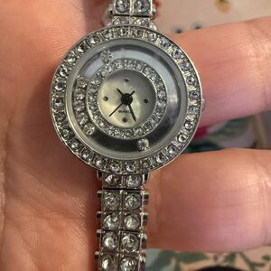 Accutime‎ Watch Corp BN702 Silver Tone Rhinestone Quartz Dress Watch NEW